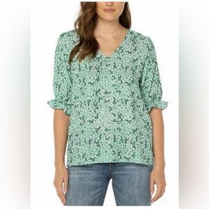 Well worn women’s 3/4 blouse